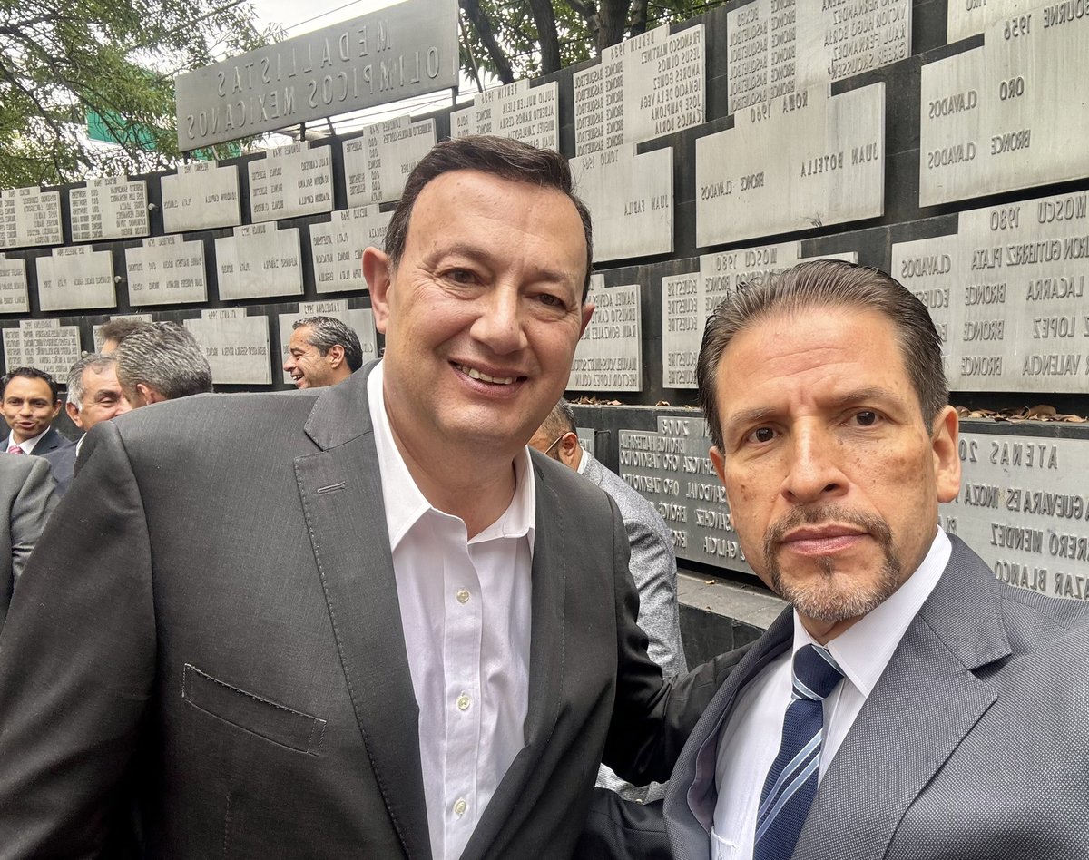 CarAguilar10's tweet image. Les comparto que a través de la Asociación de Olímpicos Mexicanos #AOM, #CODEME y la Federación Mexicana de Cronistas Deportivos;  es un honor ser parte de la ceremonia de entrega de reconocimientos a comunicadores en Juegos Olímpicos y Paralímpicos. 1/2