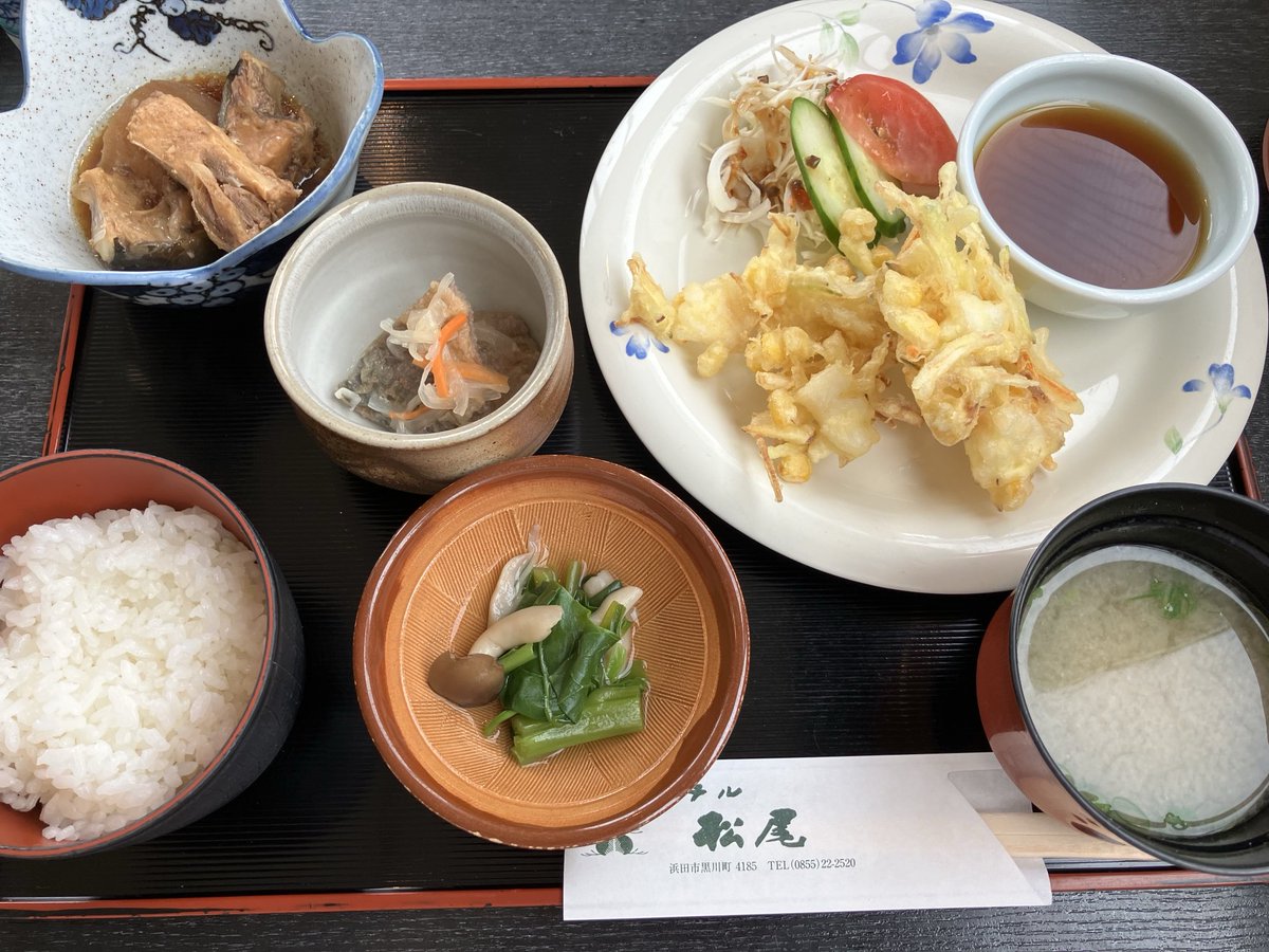 nekomimi3's tweet photo. お昼ごはん食べたら家に帰って台風に備えよう。

 #浜田市 https://t.co/myoMRafbGN