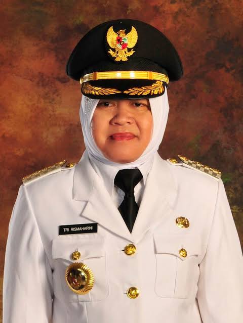 Tri Rismaharini, Calon Gubernur Jawa Timur dengan prestasi yang bukan KALENG2 :

✅️ Walikota TERBAIK Dunia tahun 2014
✅️ Walikota terbaik dunia tahun 2015
✅️ People Of The Year 2017
✅️ Presiden UCLG-ASPAC 2018-2020
✅️ Walikota Surabaya 2 Periode
✅️ Bung Hatta Anti