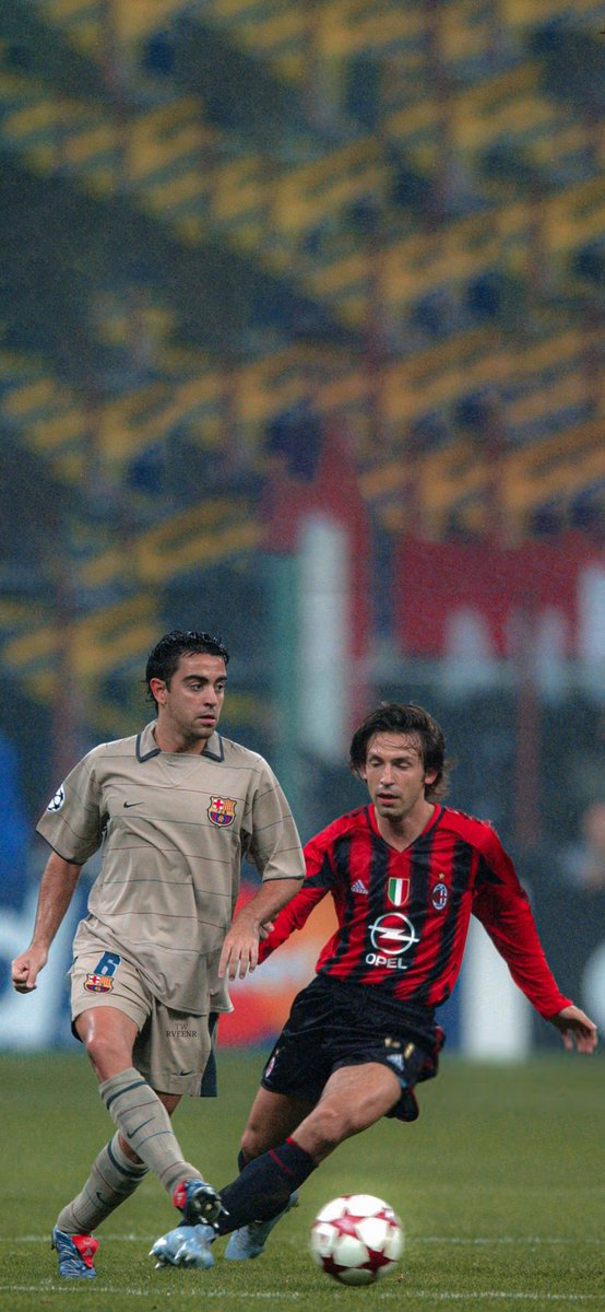 Rveenr's tweet photo. XAVI &amp; Pirlo 🔥 https://t.co/4MRsIJUxWC