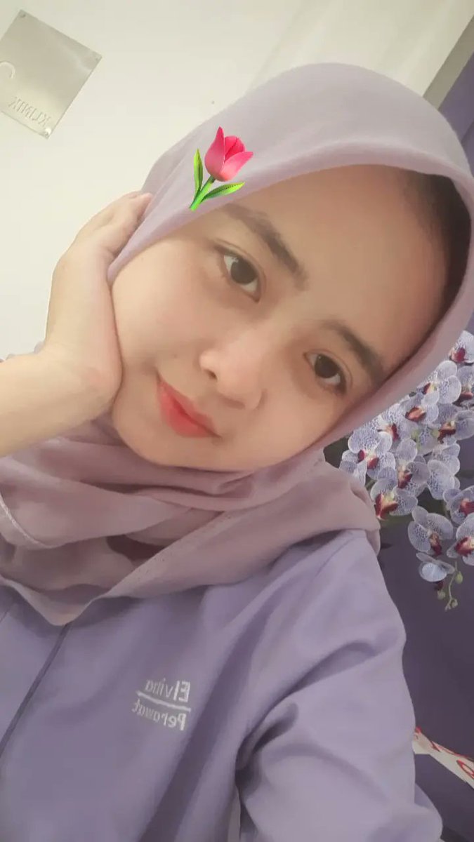 Vallepyn's tweet photo. yakali gk filterr hhh https://t.co/QN1aYvvrRn