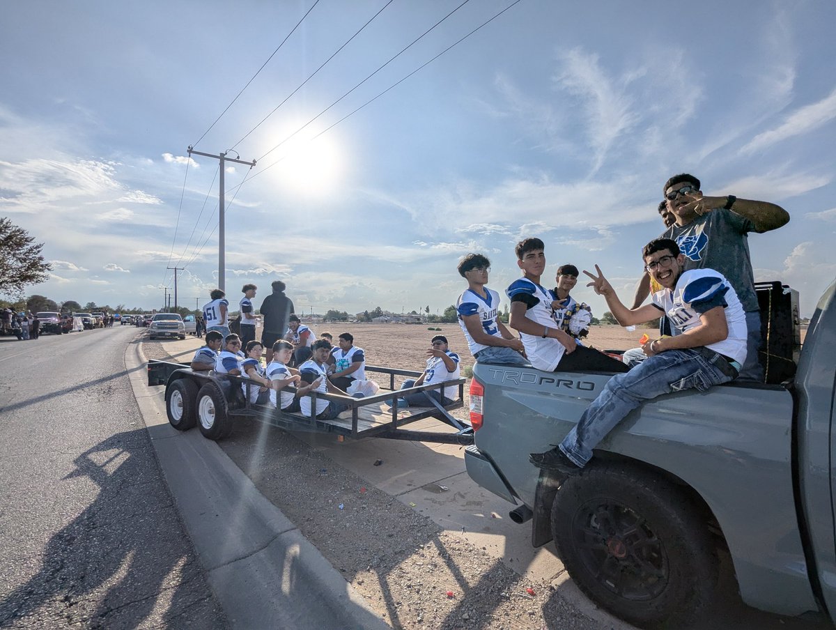 Parade was a success! Freshmen, JV and Varsity having a great time during Homecoming 2024. 

#TDEP