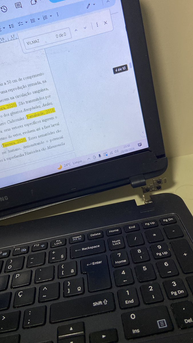 cezarettw's tweet photo. @te4rsy Sera q tão aceitando notbook fudido https://t.co/dNtTFvBa9m