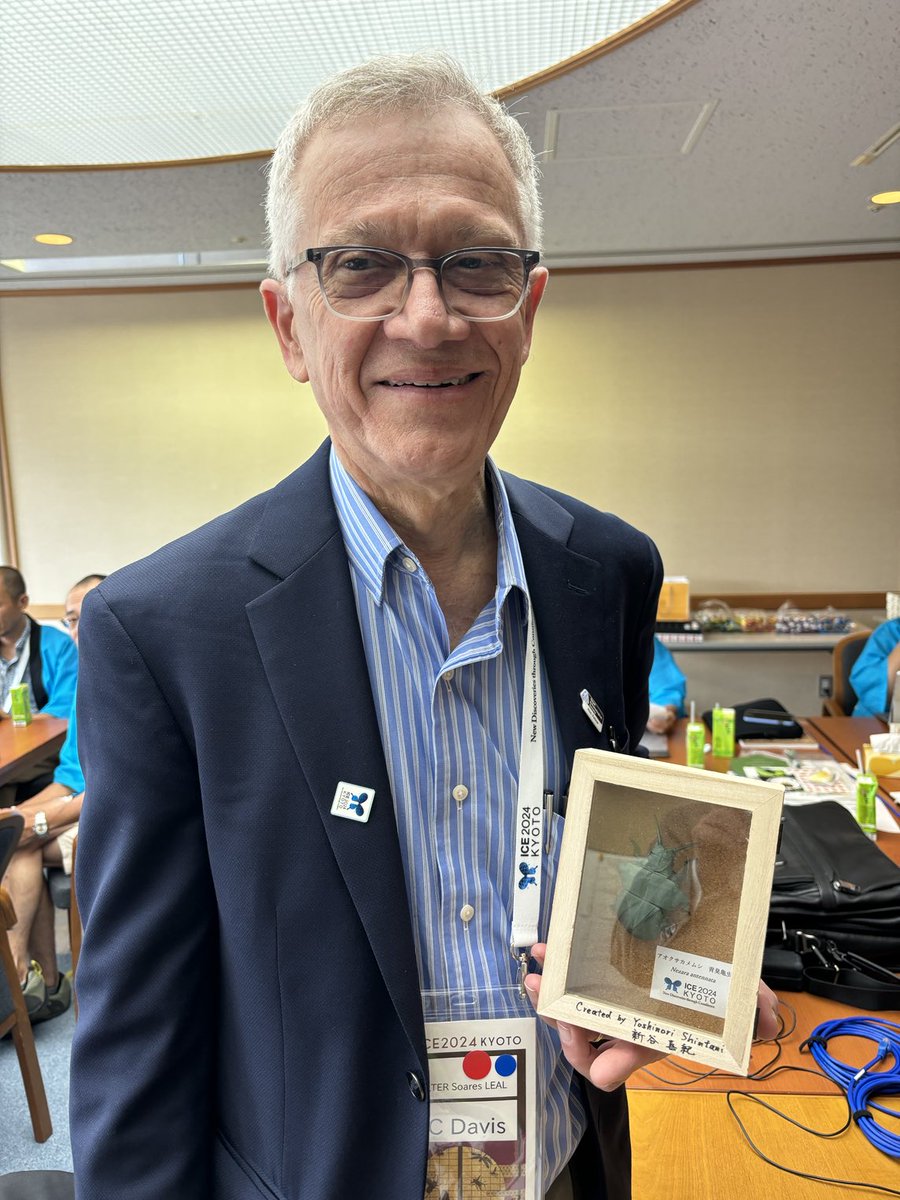 Walter Leal (@wsleal2014) on Twitter photo I was the first delegate to get one of the five awards for those who met delegates in the 20 sections. <a href="/ice2024kyoto_jp/">International Congress of Entomology 2024 Kyoto JP</a> I was the first delegate to get one of the five awards for those who met delegates in the 20 sections. <a href="/ice2024kyoto_jp/">International Congress of Entomology 2024 Kyoto JP</a>
