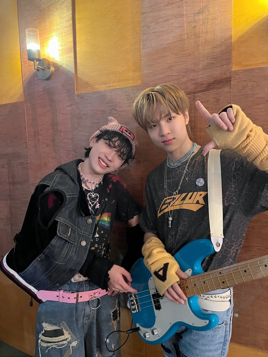 [#리듬즈]
정모형 거기 리듬이...
오케이 알겠어~

🎞 youtu.be/B6H_CEPHP_s?si…

#캐치더영 #CATCHTHEYOUNG
#Dreamit #드림잇
#산이 #SANI
#정모 #JUNGMO