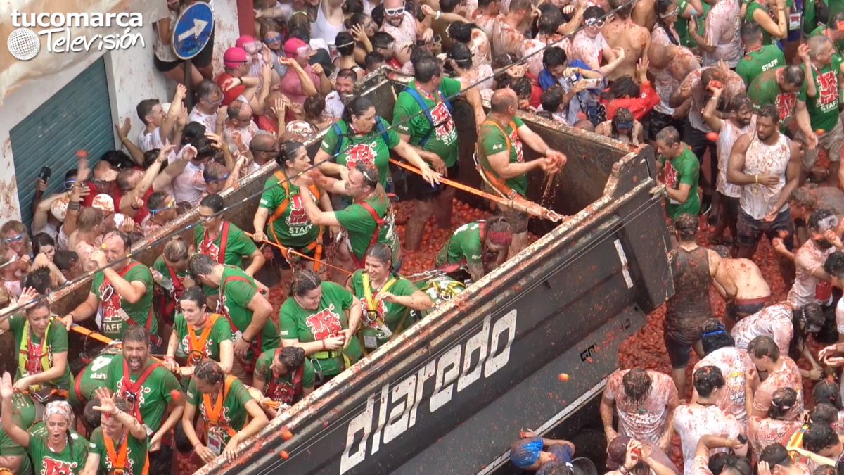 Vídeo: así ha disfrutado Buñol de su Tomatina 2024
<a href="/LaTomatinaInfo/">La Tomatina Oficial</a> <a href="/AytoBunyol/">Ayuntamiento Buñol</a> #Tomatina #Tomatina2024 <a href="/GVApresidencia/">Presidència GVA</a> @carlos_mazon_ <a href="/dipvalencia/">Diputació de València</a> <a href="/Vicente_Mompo_/">Vicente Mompó Aledo</a> <a href="/BombersValencia/">Bombers Consorci VLC</a>

youtu.be/XACqocdMwIQ