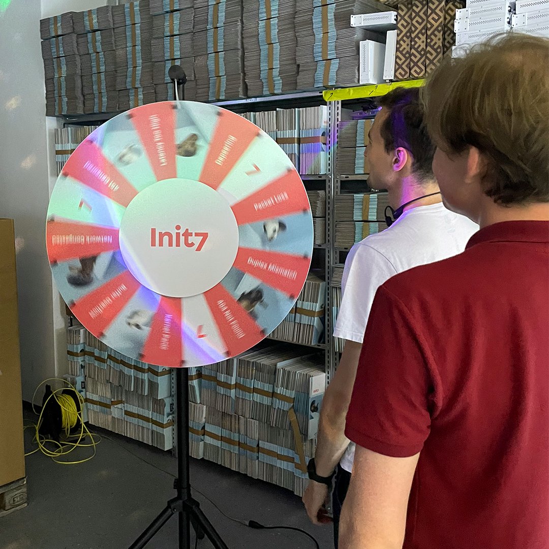 init7's tweet image. Was für ein fantastischer Abend beim #NerdsUnited 2024! 🎉🌟

Eine perfekte Mischung aus Grill, süssen Leckereien, Glücksrad, Tattoos und vor allem grossartigen Gesprächen mit vielen wunderbaren Menschen.

Danke an alle, die dabei waren und diesen Abend unvergesslich gemacht…