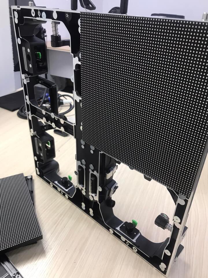 HonorledZero's tweet image. Este es Zero de Honor LED.
Nos especializamos en alquiler de pantallas LED y pantallas de piso. ¡por favor sientase libre de contactar! 
+86 13872262192 #leddigital #ledfixed #ledsmallpitch #ledsmallpixel #stage #NovaStar #Honorleddisplay #Honorledwall ##Honorledscreen #pantallas