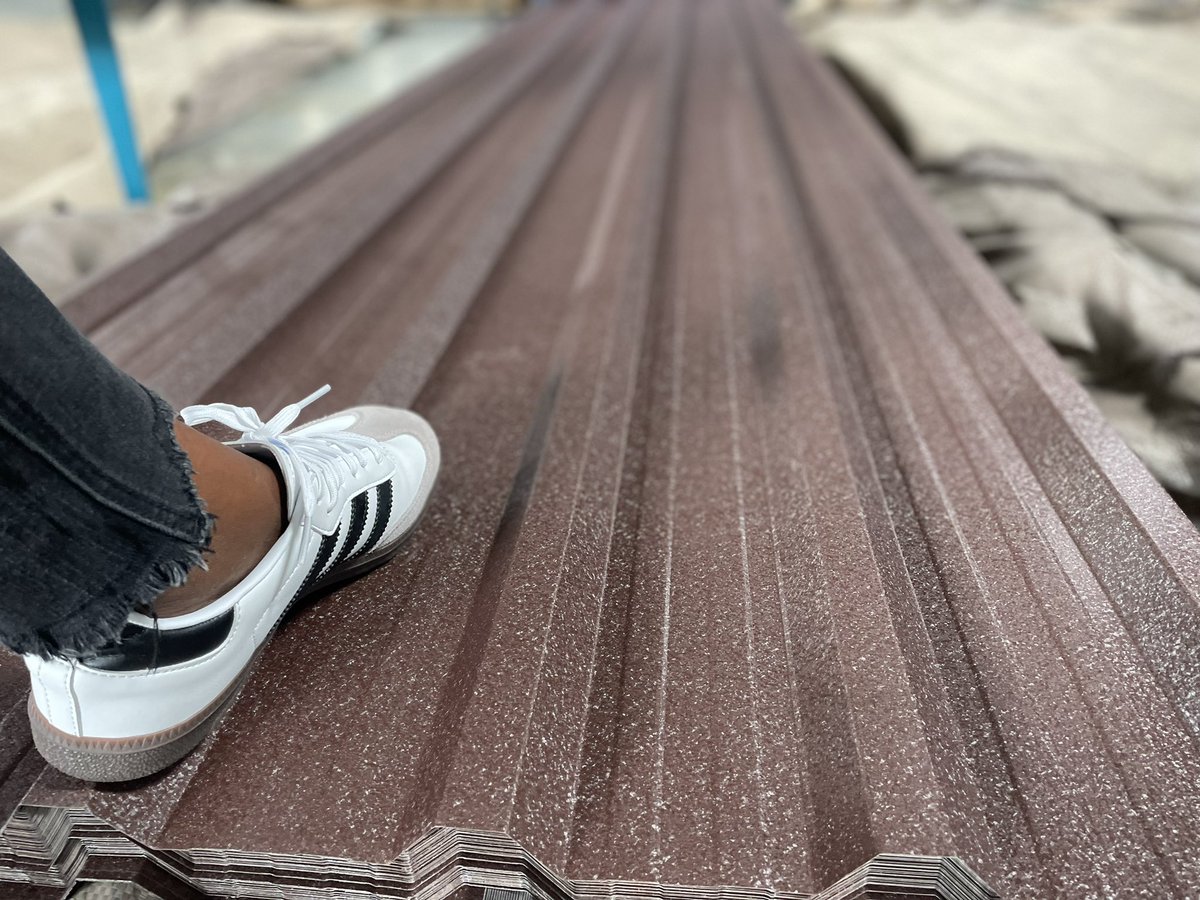 MaureenNgasala's tweet photo. Mmeona matte chocolate wengi huita chengachenga,basi ndo hii, ukiweka hii ndo mpaka mjukuu ๐ฅ ni balaa
๐ฒ0652557060
#Sunbankmabati
#qualitymakesfuture https://t.co/bShtTnhujw