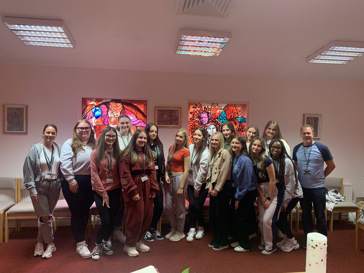 Home after a fab retreat with some of our <a href="/StMungosFalkirk/">St Mungo's HS</a> S6 pupils who will embark on their CARITAS journey this year. What’s great group of girls. Massive thank you to <a href="/stmckstu01/">Mr McKay</a>, <a href="/miss_keenan1/">Miss Keenan</a> and <a href="/MissMcKnight14/">Miss McKnight</a> for everything and the staff of the Conforti Centre.