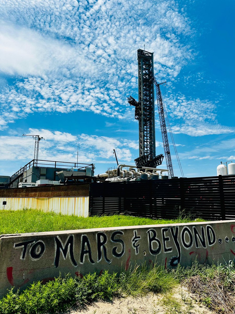 🇵🇱 Astronauta Projektowy ESA
Houston | Tydzień treningowy #3️⃣

🚀 Mocne rozpoczęcie szkolenia z układów statku kosmicznego <a href="/SpaceX/">SpaceX</a> Dragon. Poznamy szczegóły wdrażania poszczególnych systemów, wszystkie procedury nominalne i awaryjne oraz fazy lotu. Spędzę wiele godzin w moim