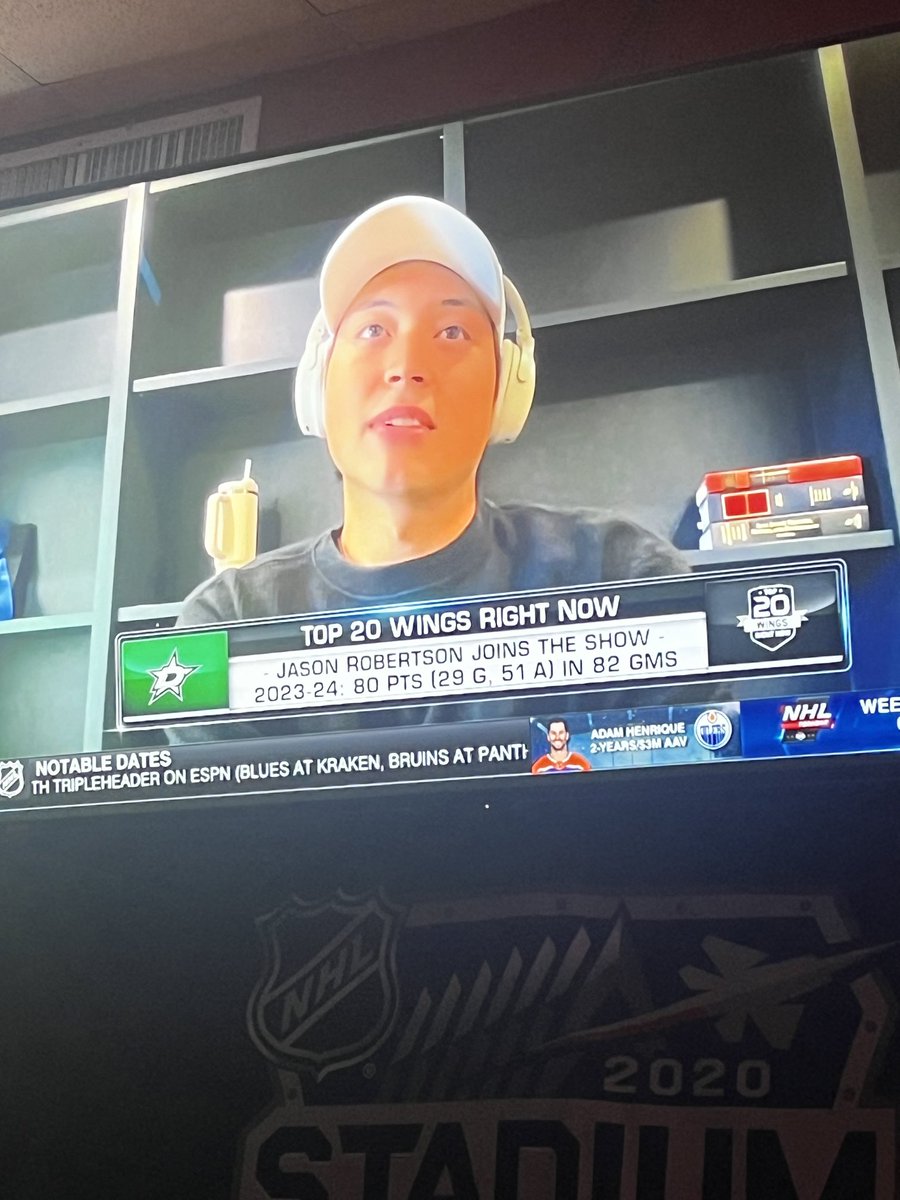 Avaholic tweet media