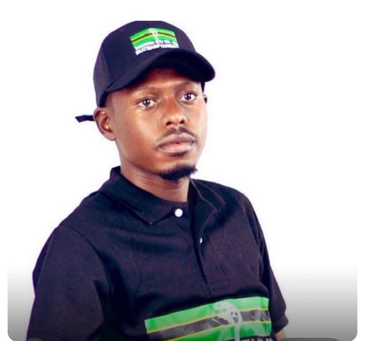 Hata mkimaliza kututeka n kutuua wote mtabaki pekeenu mtaanza kutekana nyie wenyewe kwa ukubwa wa vyeo vyenu.

Mnajiona kama mpo salama mnateka teka tuu, mnapoteza watu kijinga jinga tuu. Uhai wa watu kuutoa kwenu ni kama kula biskuti.

Haya mnayoyafanya yana machozi ya watu