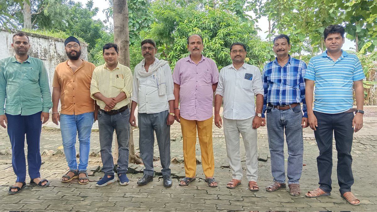 हमारा हक -पुरानी पेंशन 
एक देश एक विधान,
सबकी पेंशन एक समान .....

#NoNPS_NoUPS_OnlyOPS

<a href="/myogioffice/">Yogi Adityanath Office</a>
@yadavakhikesh 
<a href="/Mayawati/">Mayawati</a>
<a href="/ravishndtv/">ravish ndtv</a> <a href="/News24/">News24 🇿🇦</a>
<a href="/Aamitabh2/">Amitabh Agnihotri</a> 
<a href="/ANI/">ANI</a> <a href="/PTI_News/">Press Trust of India</a> 
@bbc <a href="/brajeshlive/">Brajesh Misra</a>
<a href="/vijaykbandhu/">Vijay Kumar Bandhu</a> <a href="/abhinav019/">𝐀𝐛𝐡𝐢𝐧𝐚𝐯 𝐒𝐢𝐧𝐠𝐡'𝐑𝐚𝐣𝐩𝐨𝐨𝐭'</a>