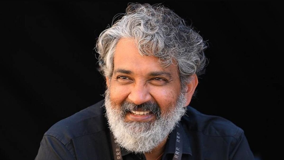 vibesofwords's tweet image. Top 5 Greatest Indian Film Directors
1. S. S. Rajamouli
2. Rajkumar Hirani
3. Nag Ashwin
4. Nitesh Tiwari
5. Sandeep Reddy Vanga
#PriyankaChopra #NagAshwin #SSRajamouli #Stree #NiteshTiwari #SalmanKhan #SalmanKhan #TheGoatFromSep5 #KicchaSudeep   #NagarjunaAkkineni, #PawanKalyan