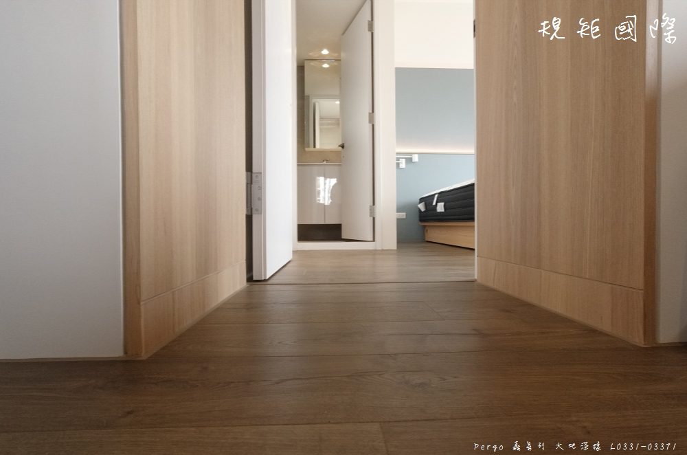 RnJ_carpet's tweet image. 📷大地深橡 L0331-03371📷

📷 rj-carpet.com
請鎖定我們的Youtube頻道唷📷:
rj-carpet.com/video/video00
📷歡迎蒞臨來店(電)洽詢唷
📷地址：台北市南京東路五段163之12號1樓
(捷運南京三民站一號出口旁)
📷電話專線：02-2762-6386

#PERGO
#超耐磨木地板
#防水地板
#木地板
#地板