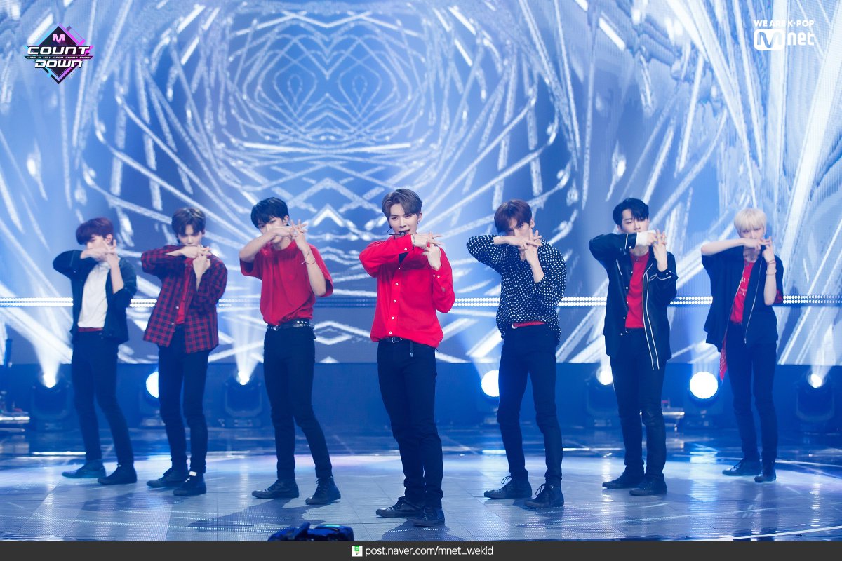 veri_daily's tweet photo. 🍯 #동헌 #DONGHEON #ドンホン
🦊 #호영 #HOYOUNG #ホヨン
🐕 #민찬 #MINCHAN #ミンチャン
🥔 #계현 #GYEHYEON #ケヒョン
🍠 #연호 #YEONHO #ヨンホ
🥦 #용승 #YONGSEUNG #ヨンスン
🐶 #강민 #KANGMIN #カンミン
.
.
#베리베리 #VERIVERY #VRVR #ベリベリ
#VERI_CHILL #TagTagTag https://t.co/xsCYCV9qH7