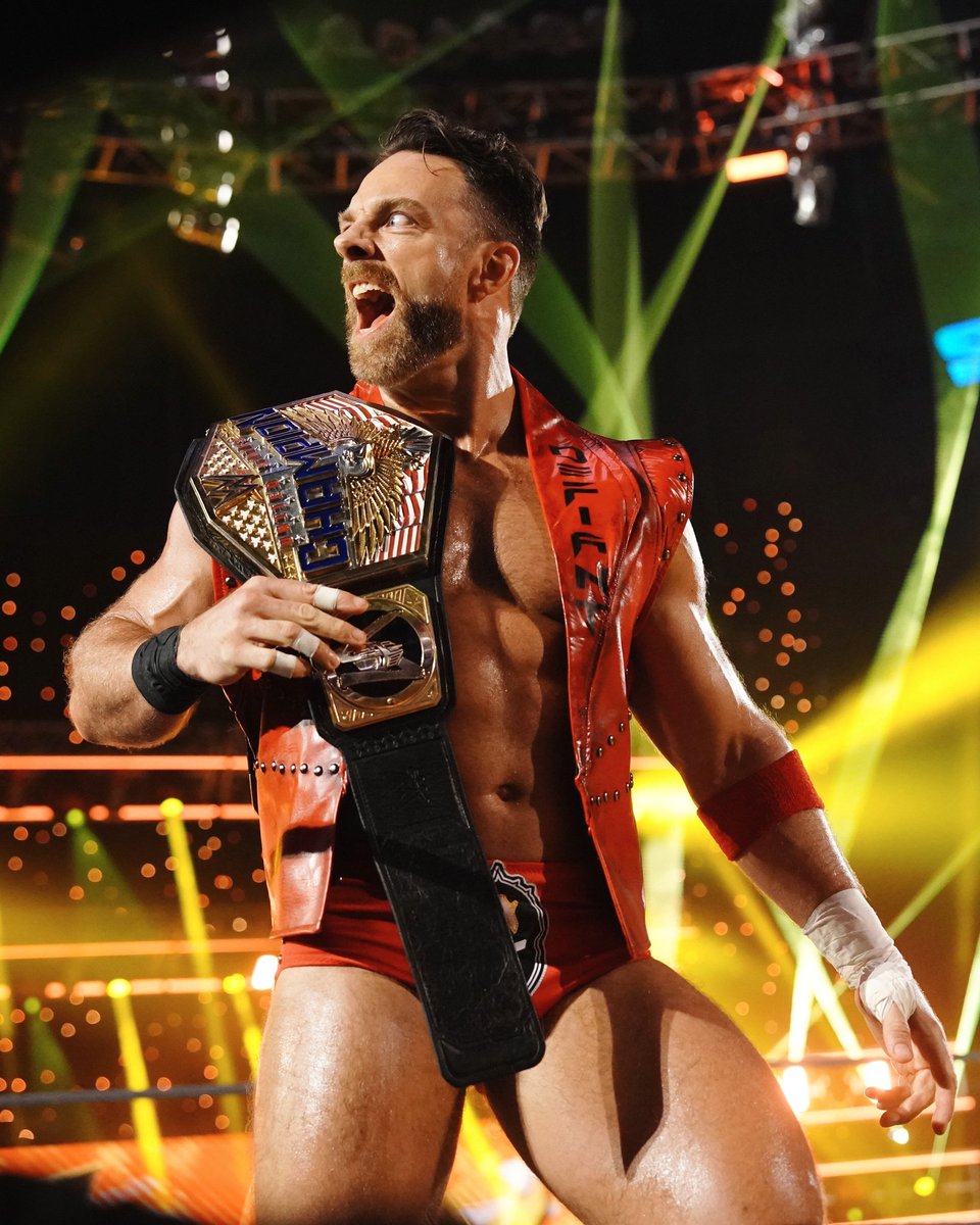 bundel1234's tweet photo. WWE ke behtarin raceler gold belt winner 🏆🥇 https://t.co/T5K3bYsX1N
