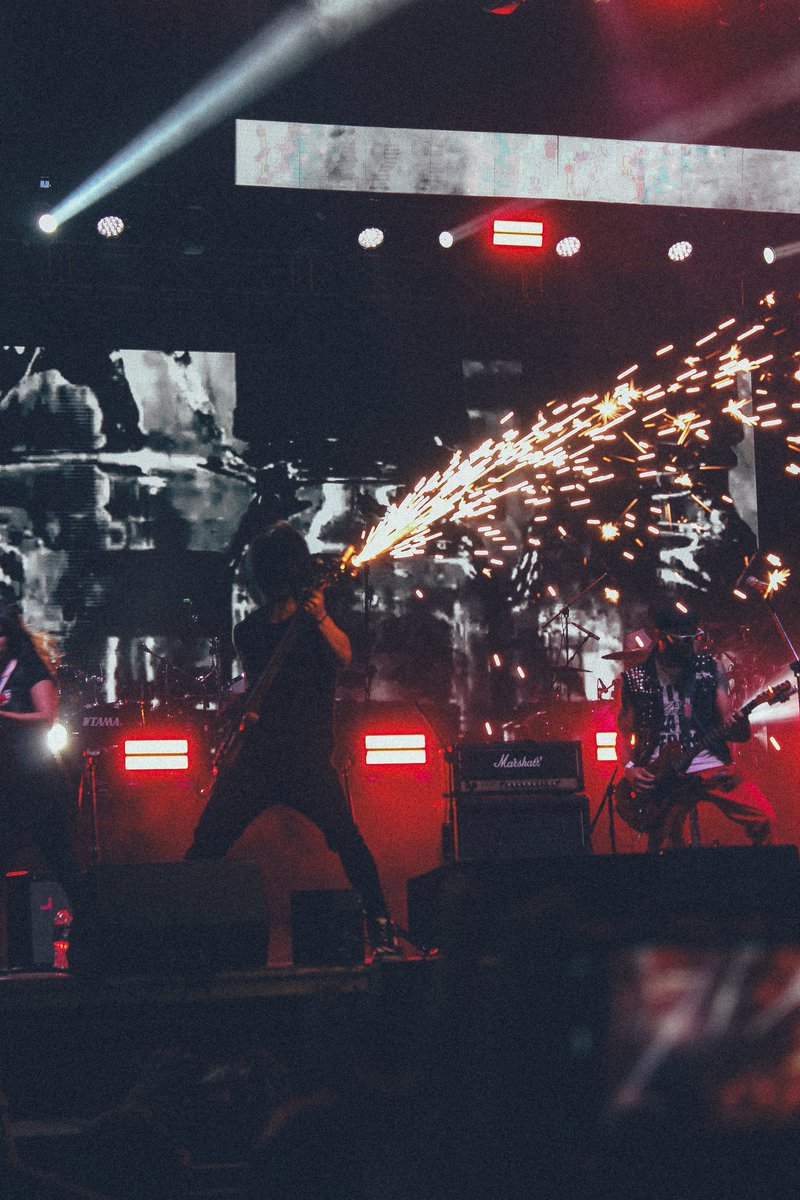 Grandes fotógrafos capturando grandes momentos
GRACIAS #Temblor en la plaza de de #pereira con #mariajuananosehamuerto 
 <a href="/ConvivenciaRock/">Convivencia Rock</a> 
<a href="/RadioConvive/">Radio Convivencia</a>
📸 @Baena_23