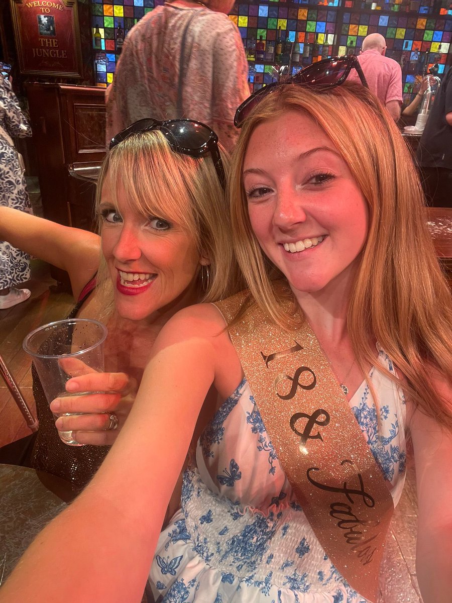 Ella Frost tweet media