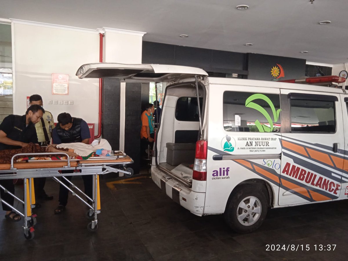 Layanan Ambulans Dompet Sejuta Harapan Solo 
~~~
Hari/tanggal : Kamis,15 Agustus 2024
Status : Pasien
Alamat : Lemah Abang ,Kadipiro,Banjarsari
Tujuan:Dari RS PKU Muhamadiyah Surakarta ke Lemah Abang Kadipiro Surakarta
Driver:Mei Supriyono
~~~ 
Emergency solo raya  085799582480