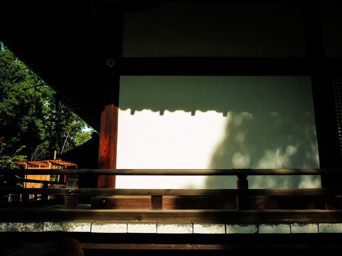 photonmt's tweet photo. お寺。 https://t.co/sZ8Jnwndkp