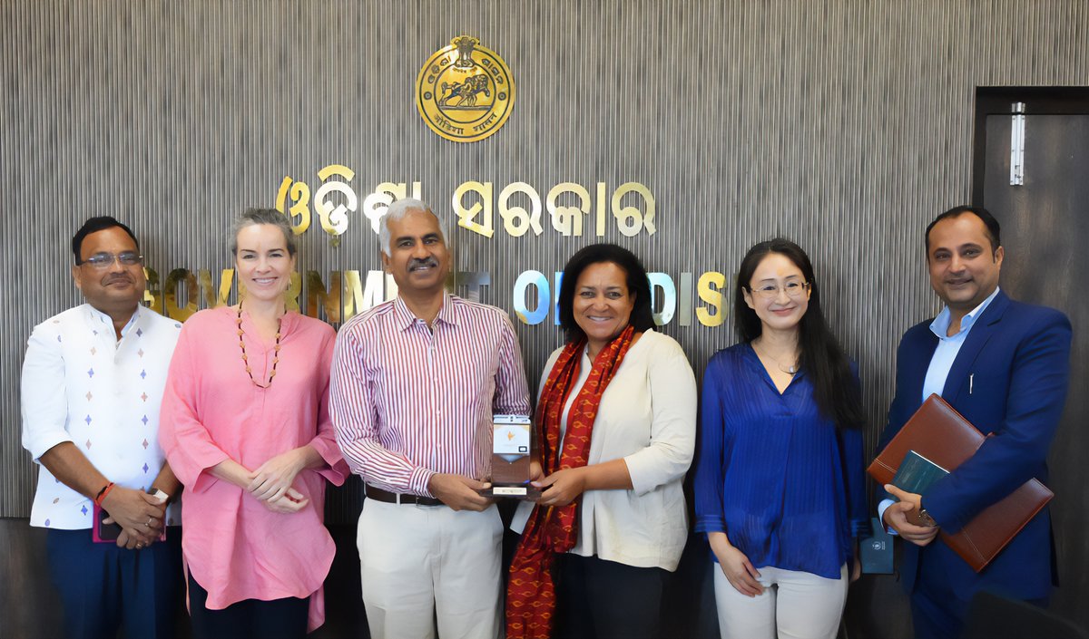 World Food Programme in India (@unwfp_india) on Twitter photo Thanking <a href="/SecyChief/">ChiefSecyOdisha</a> Odisha, <a href="/WFP/">World Food Programme</a> AED <a href="/vguarnieri/">valerie guarnieri</a> underlined the longstanding cooperation with #Odisha Govt. She congratulated the state on its strides in sustainable #FoodSecurity & #nutrition, including the launch of the first standalone #Annapurti. Thanking <a href="/SecyChief/">ChiefSecyOdisha</a> Odisha, <a href="/WFP/">World Food Programme</a> AED <a href="/vguarnieri/">valerie guarnieri</a> underlined the longstanding cooperation with #Odisha Govt. She congratulated the state on its strides in sustainable #FoodSecurity & #nutrition, including the launch of the first standalone #Annapurti.