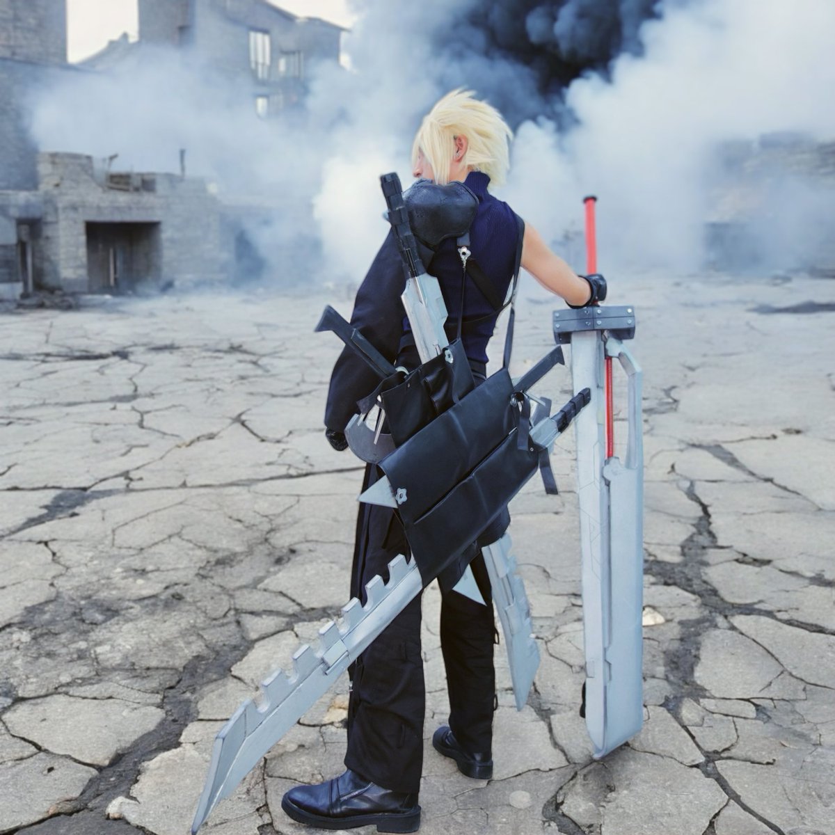 sekishinkouff's tweet photo. Fusion sword
#クラウド #cloudstrife #クラウドストライフ #cloudcosplay #cloudstrifecosplay #クラウドストライフコスプレ #FF7R #FF7 #ff7remake #ff7rebirth #finalfantasycosplay #finalfantasyvii #ファイナルファンタジーVII #cosplay #コスプレ https://t.co/lZcDMZsAgt
