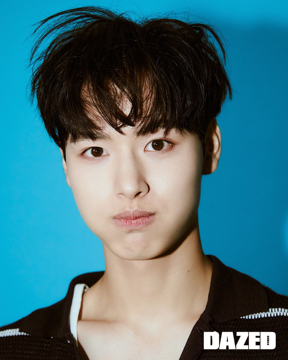 DazedKorea's tweet photo. Between Like and Love

좋아하는 것과 사랑하는 것은 뭐가 다를까요? 전 늘 고민했는데요. <더 보이프렌드>의 현재진행형 커플 슌 &amp; 다이가 알려주더라고요. 여러분도 한번 이 둘의 글과 사진을 통해 그 답을 찾아보실래요?

Discover more in <DAZED> KOREA Digital and Youtube. https://t.co/pUJ1Gn81Rv