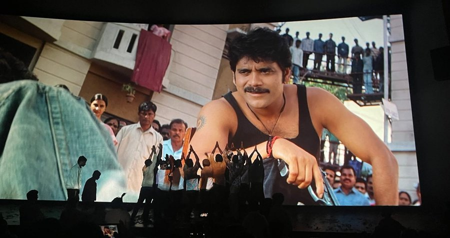 KingDaSultan's tweet photo. nee fans waiting ikkada tweet kosam @chay_akkineni
ee sari #Mass2 update kuda veseyyi anna tweet lo
#HBDKingNagarjuna https://t.co/YHnT2P1iRr
