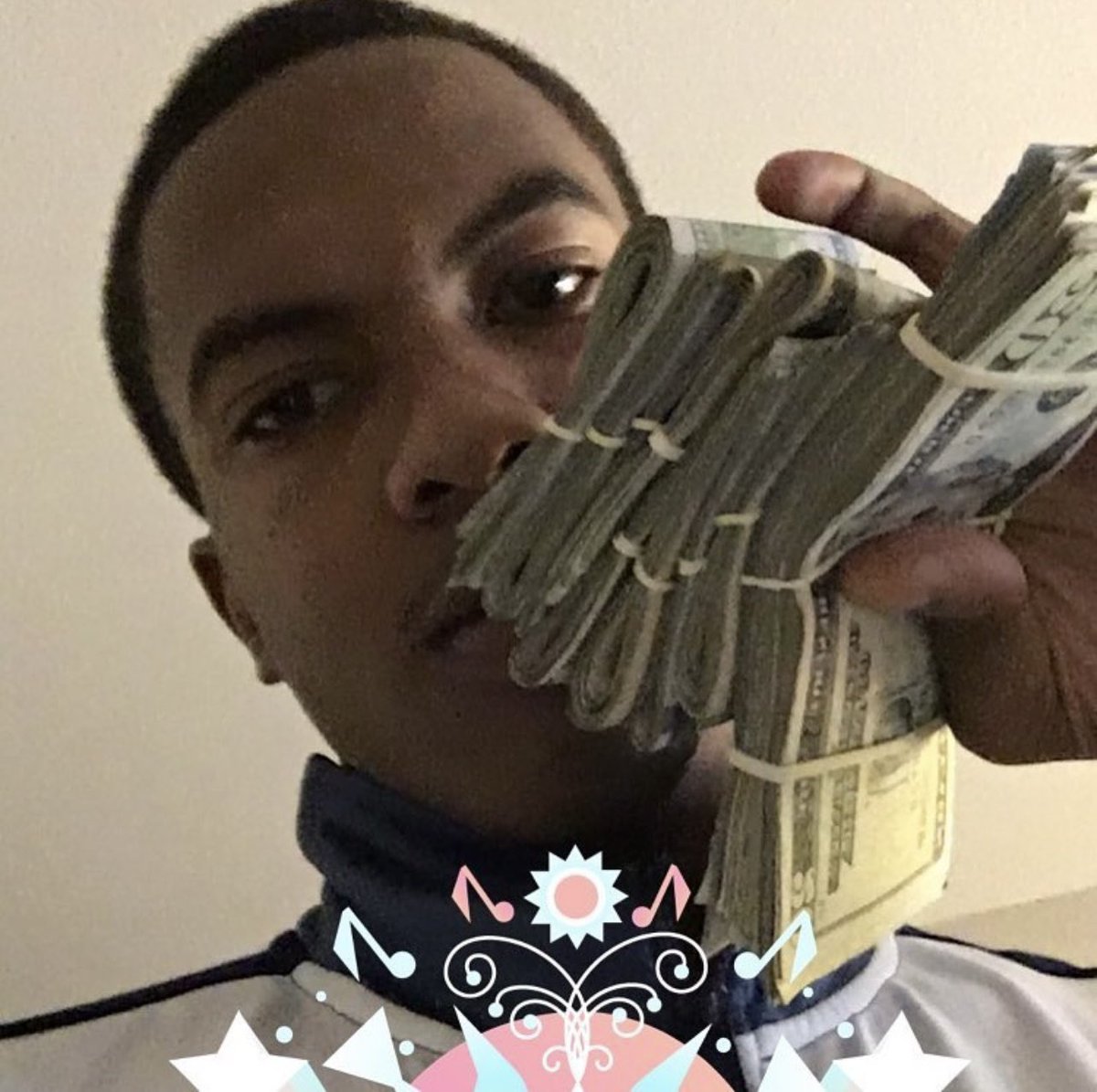 Pobenjamin_'s tweet image. 