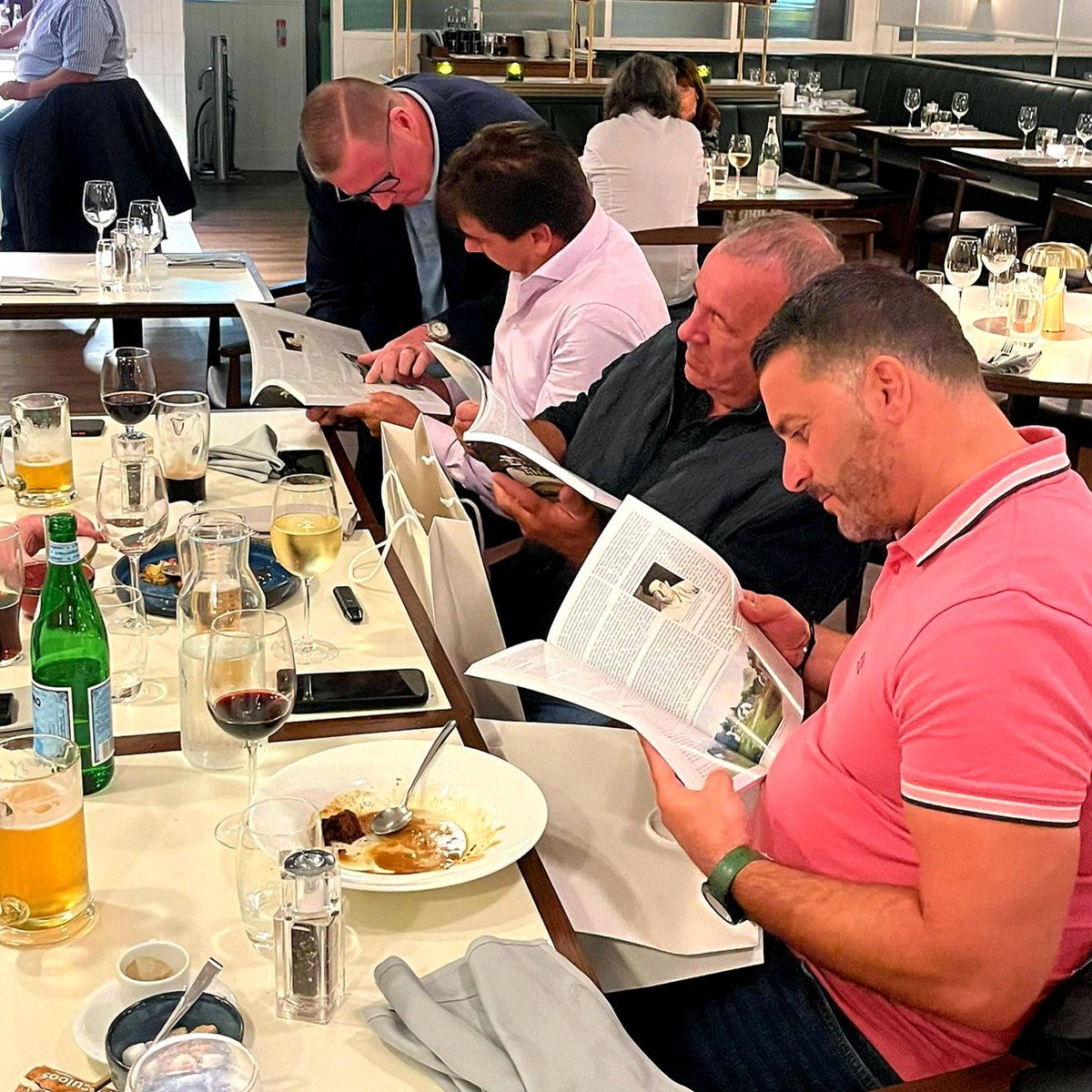 Gareth Clements (@clementsgareth) on Twitter photo Another fantastic night with our UEFA Delagate from Belgium and our visitors from <a href="/LincolnRedImps/">Lincoln Red Imps FC</a>, Gibraltar. The food and service at MrDeanes Social was outstanding as always, and mine host <a href="/MichaelDeane61/">Michael Deane</a> was in top form...! #NowWePlayBall #FootballFamily ❤️⚽️❤️⚽️ Another fantastic night with our UEFA Delagate from Belgium and our visitors from <a href="/LincolnRedImps/">Lincoln Red Imps FC</a>, Gibraltar. The food and service at MrDeanes Social was outstanding as always, and mine host <a href="/MichaelDeane61/">Michael Deane</a> was in top form...! #NowWePlayBall #FootballFamily ❤️⚽️❤️⚽️