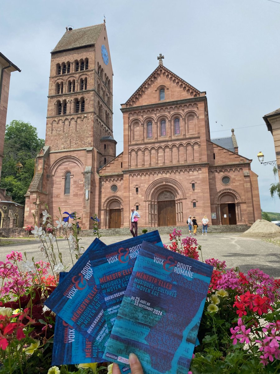 Festival Voix et Route Romane tweet media