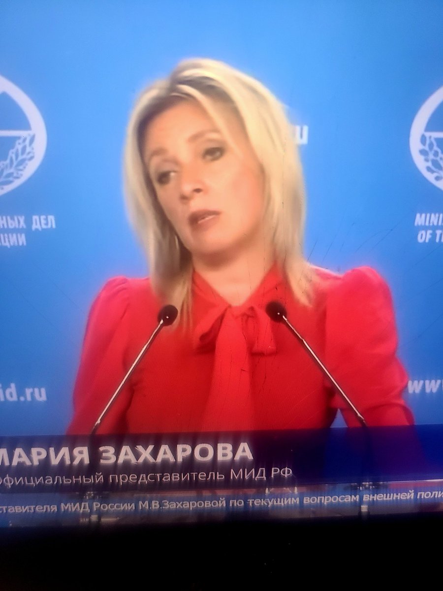 Ей вообще до пизды?