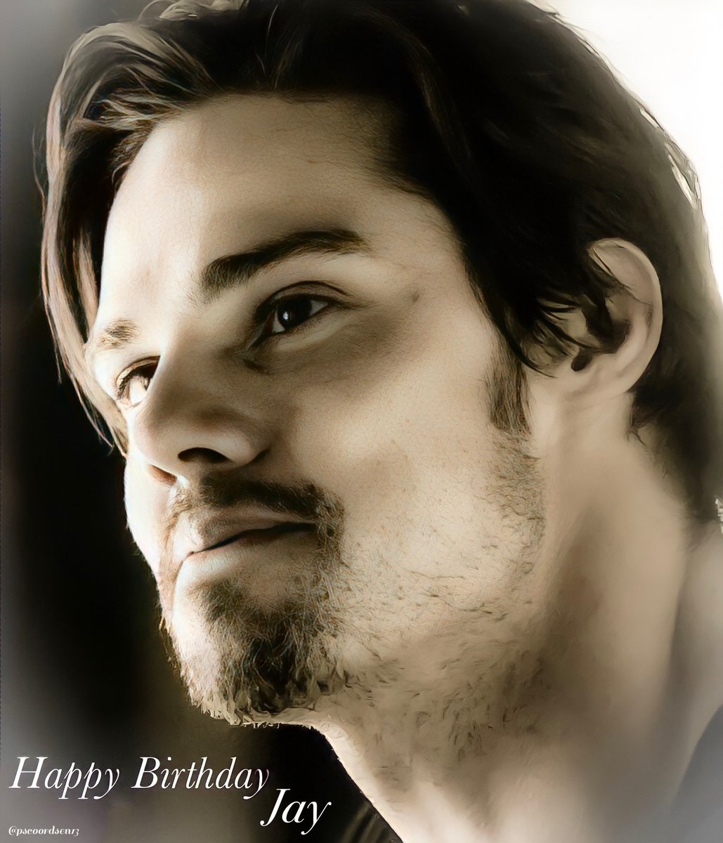 Wishing you a happy, flourishing new year with much love and special times with your family. Happy Birthday, Jay! 

#HappyBirthdayJayRyan 🎉🌹🎉

#BatB #BeautyAndTheBeast