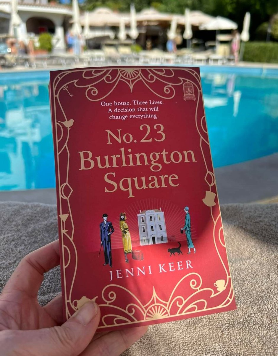 JenniKeer's tweet photo. I fear the summer is having her last hurrah, but for those of you still catching her rays and splashing about in the sea, here's a book to keep you company...
A 1920s sliding doors tale of family, friendship and love ❤️
https://t.co/DqoWghzZOi https://t.co/68WF4g1Rmw