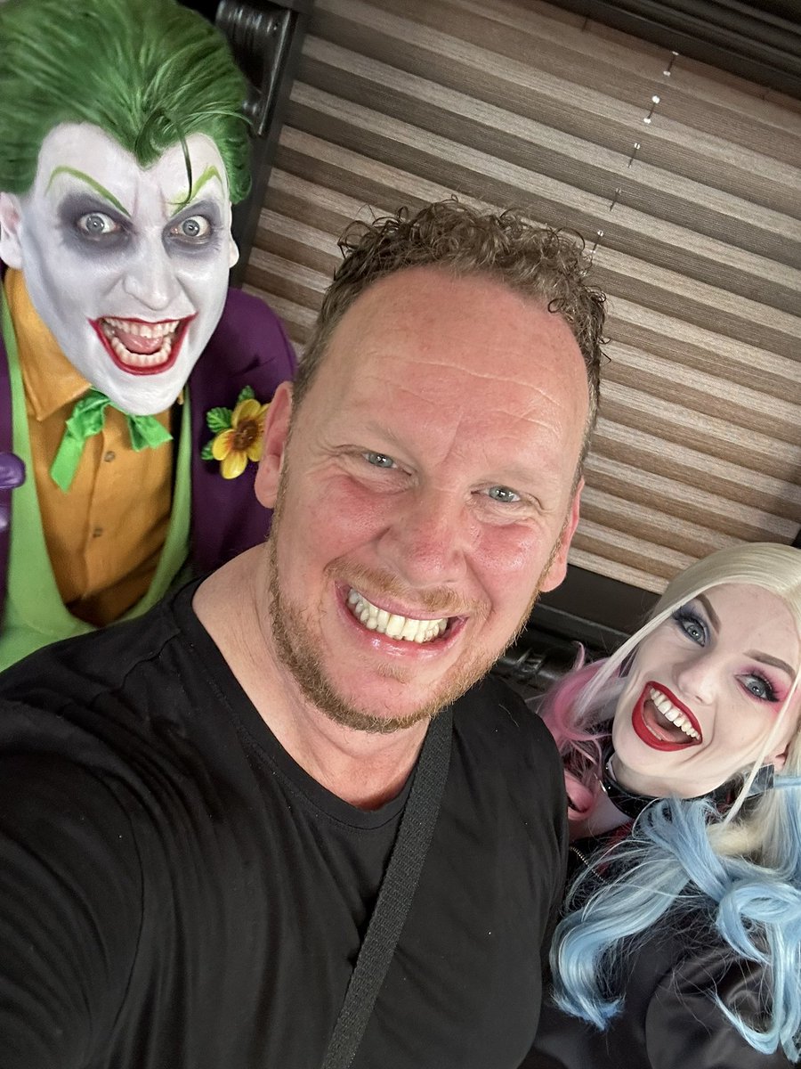 Soaking up the atmosphere at <a href="/movieworldaus/">WB Movie World</a> 🫶