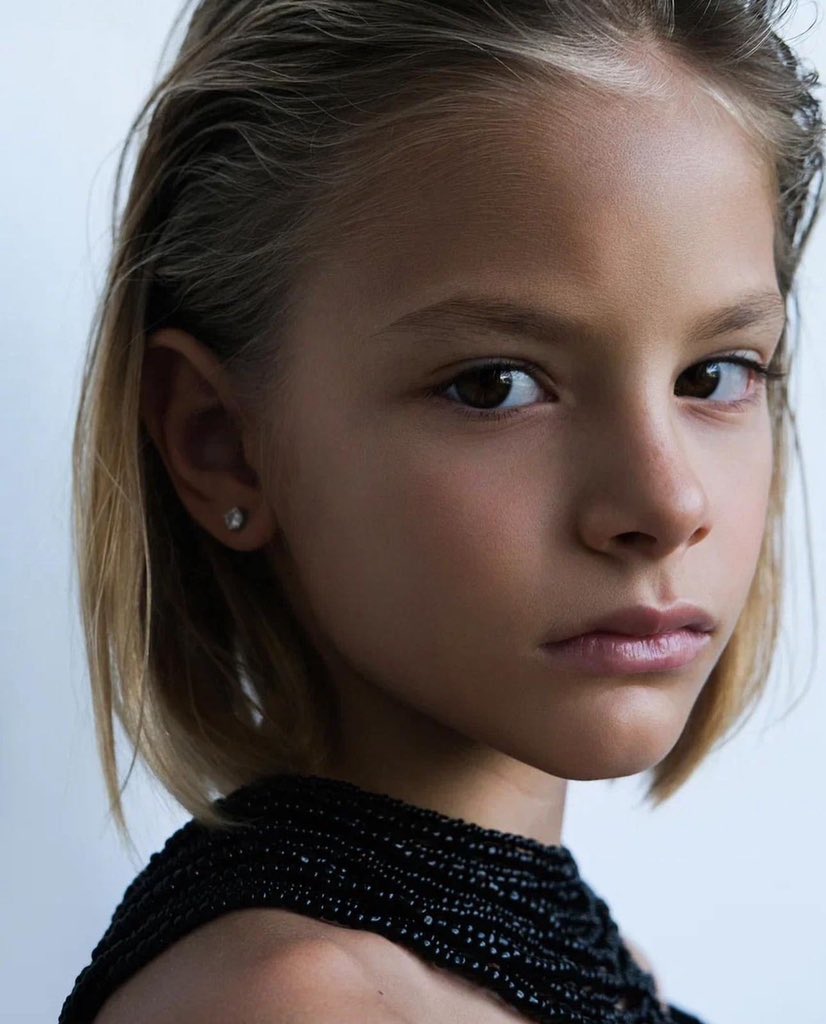 lyasheva's tweet image. это мой любимый звездный ребенок.