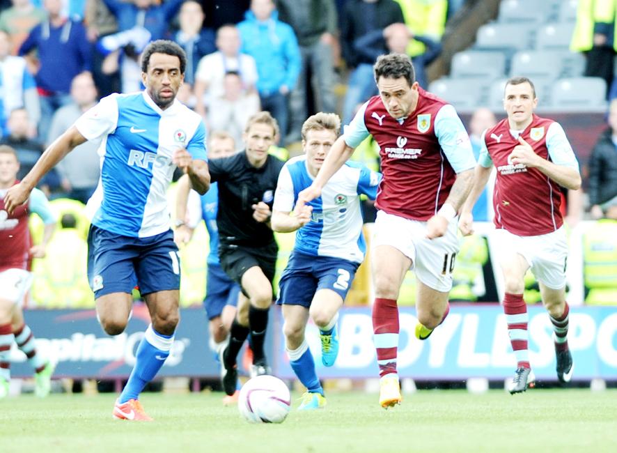 #CountdownToKickOff

4⃣8⃣ hours to kick off!

Danny Ings was 48 yards away from goal when Sir Lee Williamson's stoppage time rugby tackle kept the scores level at 1-1 after Jordan Rhodes late equaliser 🟥