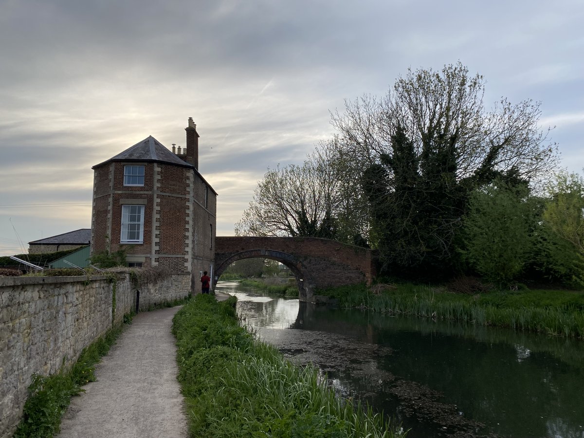 Canal organisations will be putting their best feet forward to lead a variety of canal-based walks at this year’s Stonehouse Walking Festival 🥾 

Most of this year’s walks either highlight the canal or follow the towpath for part of the journey. 🦢🚤

stroud.gov.uk/news/canal-par…