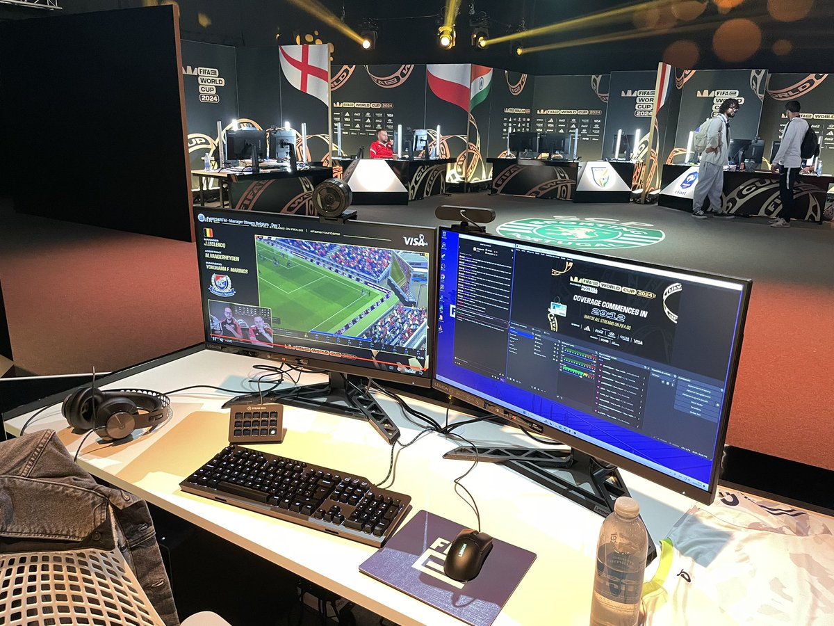 La Coupe du Monde de Football Manager commence maintenant : 

Twitch.Tv/ArthurRayYT

🇫🇷🇫🇷🇫🇷