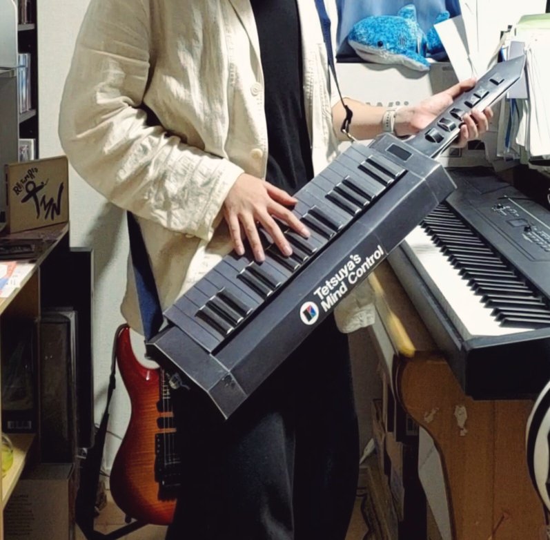 小室哲哉先生がライブで使用していたショルダーキーボード「Mind