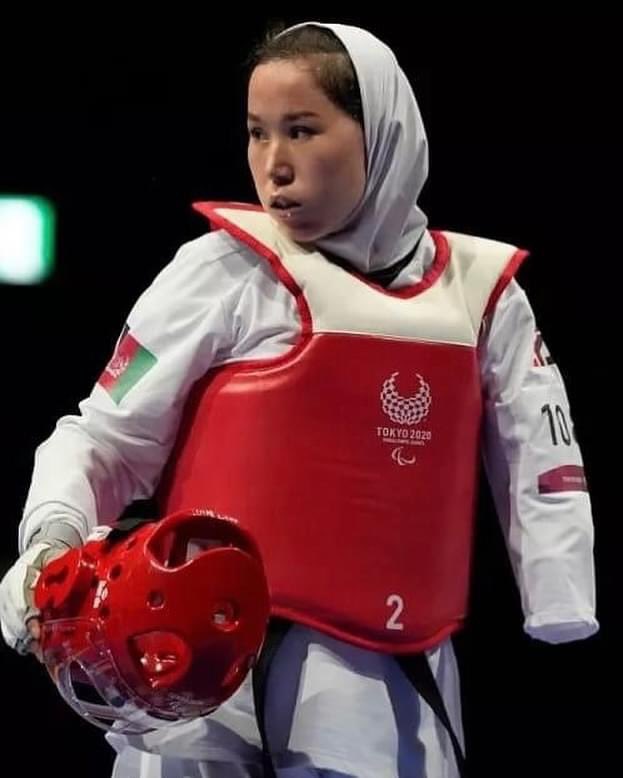 ذکیه خدادادی پاراتکواندو کار افغانستان یکی از بخت‌های کسب مدال طلای رقابت‌های پارالمپیک پاریس به شمار می‌رود. 
به امید طلایی شدن دختر با شهامت کشورم ❤️💪
« سید مهدی کاظمی»