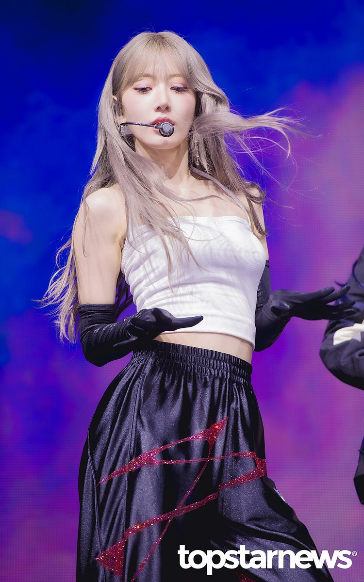 사쿠라🌸] CRAZY❤️‍🔥 #SAKURA #宮脇咲良 #ックラ #LE_SSERAFIM #르