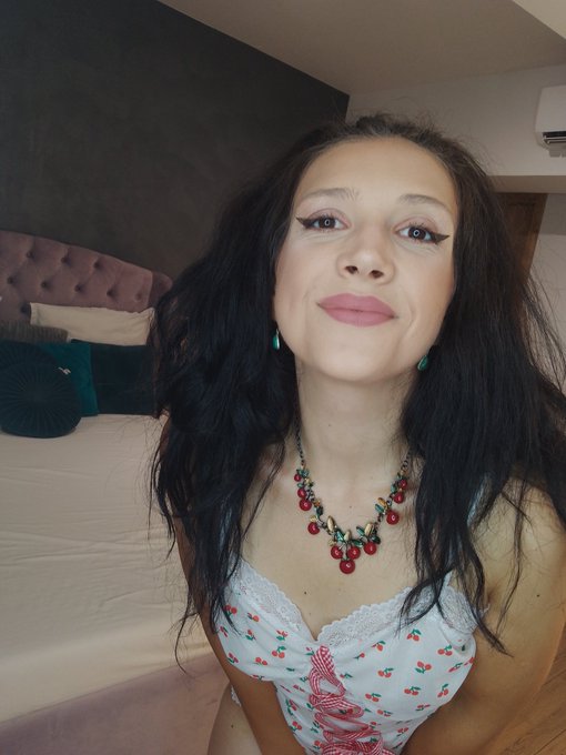 Cherry love 🍒   https://t.co/VgwNW35TGK https://t.co/JZIjgXQN92<a href="/tag/model"class="tags"><span>#model</span></a><a href="/tag/blonde"class="tags"><span>#blonde</span></a><a href="/tag/glasses"class="tags"><span>#glasses</span></a><a href="/tag/redlips"class="tags"><span>#redlips</span></a>