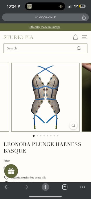1 pic. Omgggg the studio pia fall/winter looks so funnnn wtf? I feel like this would either be soooo