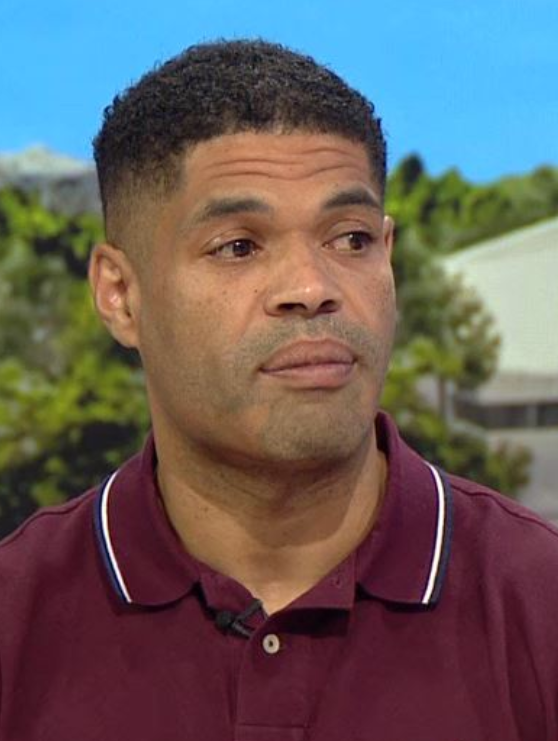 RoadPeace's tweet image. @BuckleyCal50985 is taking on a #CoastToCoast Challenge next month and is calling on the UK #emergencyservices to support him. He'll be walking 190 miles in memory of his partner, Frankie, and their unborn daughter, Neeve, killed in a #roadcrash. Read more bit.ly/3X7BgIQ