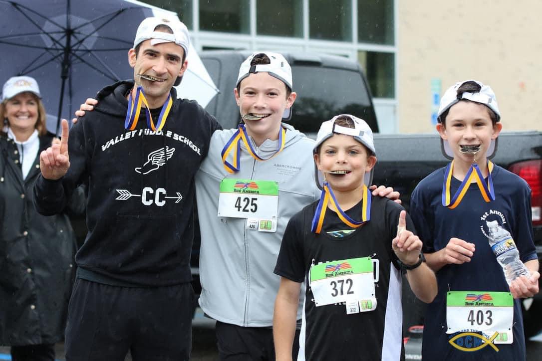 NETFDCM's tweet photo. #TBT to some of our favorite moments from our 2023 NETF 5K and Mental Health Walk!  Registration is open at https://t.co/xutv2cOGyp! https://t.co/YvaS3wURIe