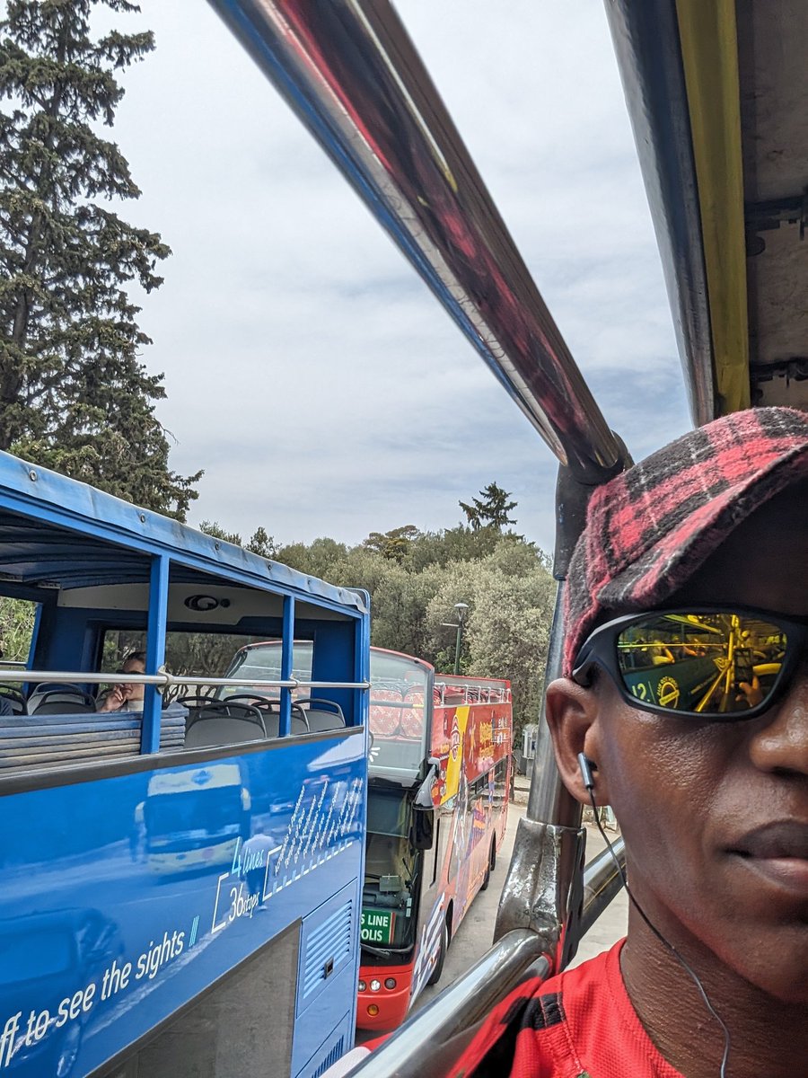 AlphaLandRover's tweet image. With the landrover enjoying a rest, I went for the trains and metro for my city tours of Athens 🇬🇷

A 2-day ticket on the red-top-less bus was an assurance to see the the best of Piraeus, Athens and all attraction points. And local food 😋 #BreakingBorders #KenyaToEurope…