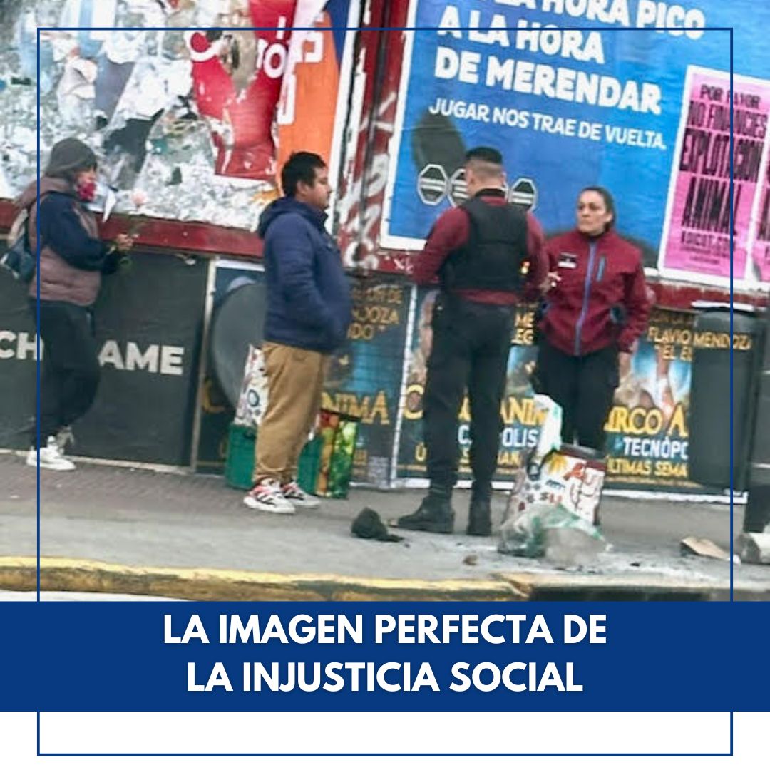LA IMAGEN PERFECTA DE LA INJUSTICIA SOCIAL

Muchas veces, a la pasada por Honduras y Juan B. Justo, compro un par de tortillas hechas al carbón en una parrillita para compartir en la radio.

A veces la esquivo porque es mucha harina me digo ,dado que el primer corte hecho con las